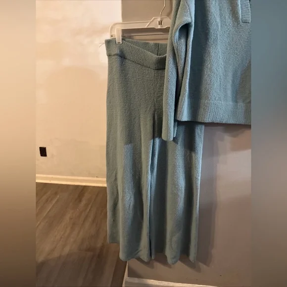 Lou & Grey Knit Top and Bottom Set in Sage Green sz s m26 - Picture 3 of 13
